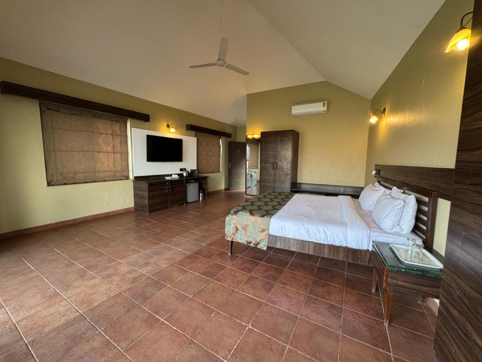 Upper Deck Resort - Stay And Relax At The Highest Peak Lonavala Dış mekan fotoğraf