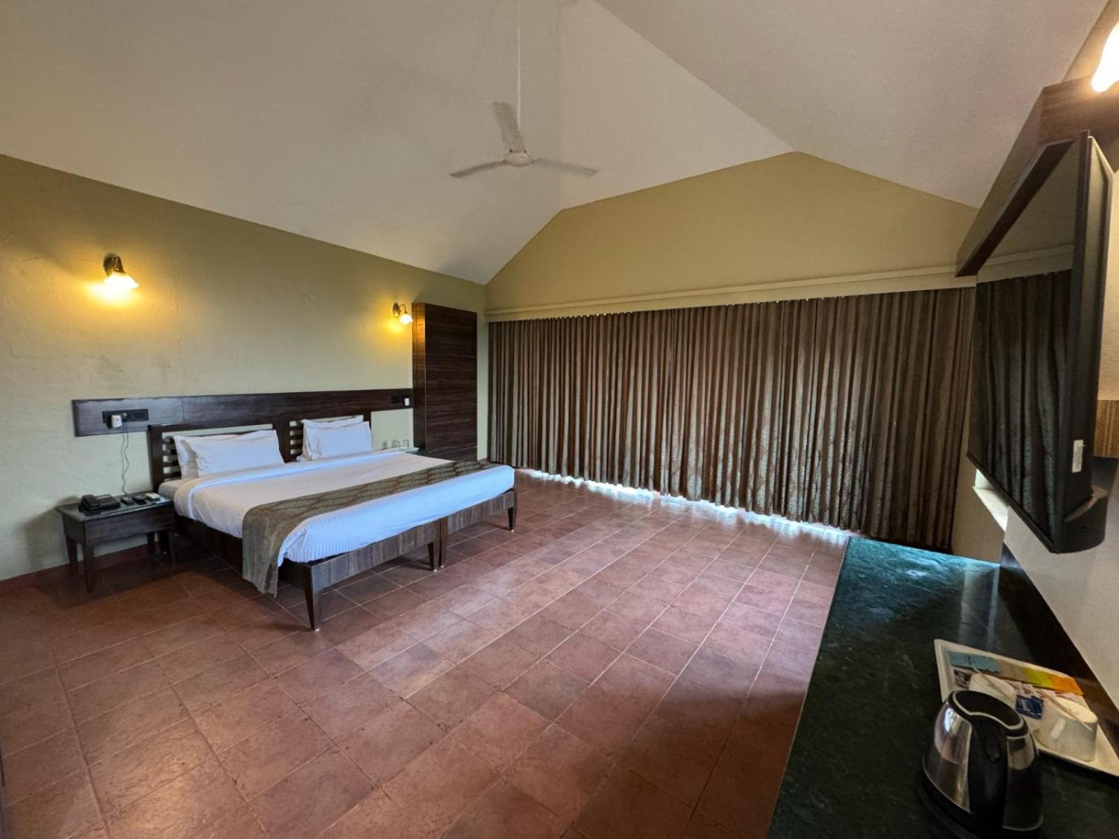 Upper Deck Resort - Stay And Relax At The Highest Peak Lonavala Dış mekan fotoğraf
