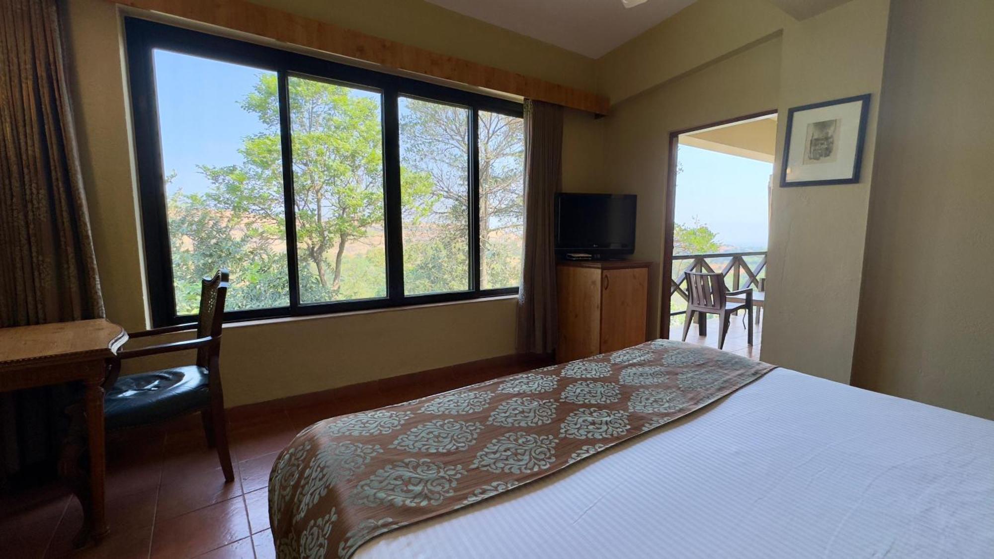 Upper Deck Resort - Stay And Relax At The Highest Peak Lonavala Dış mekan fotoğraf