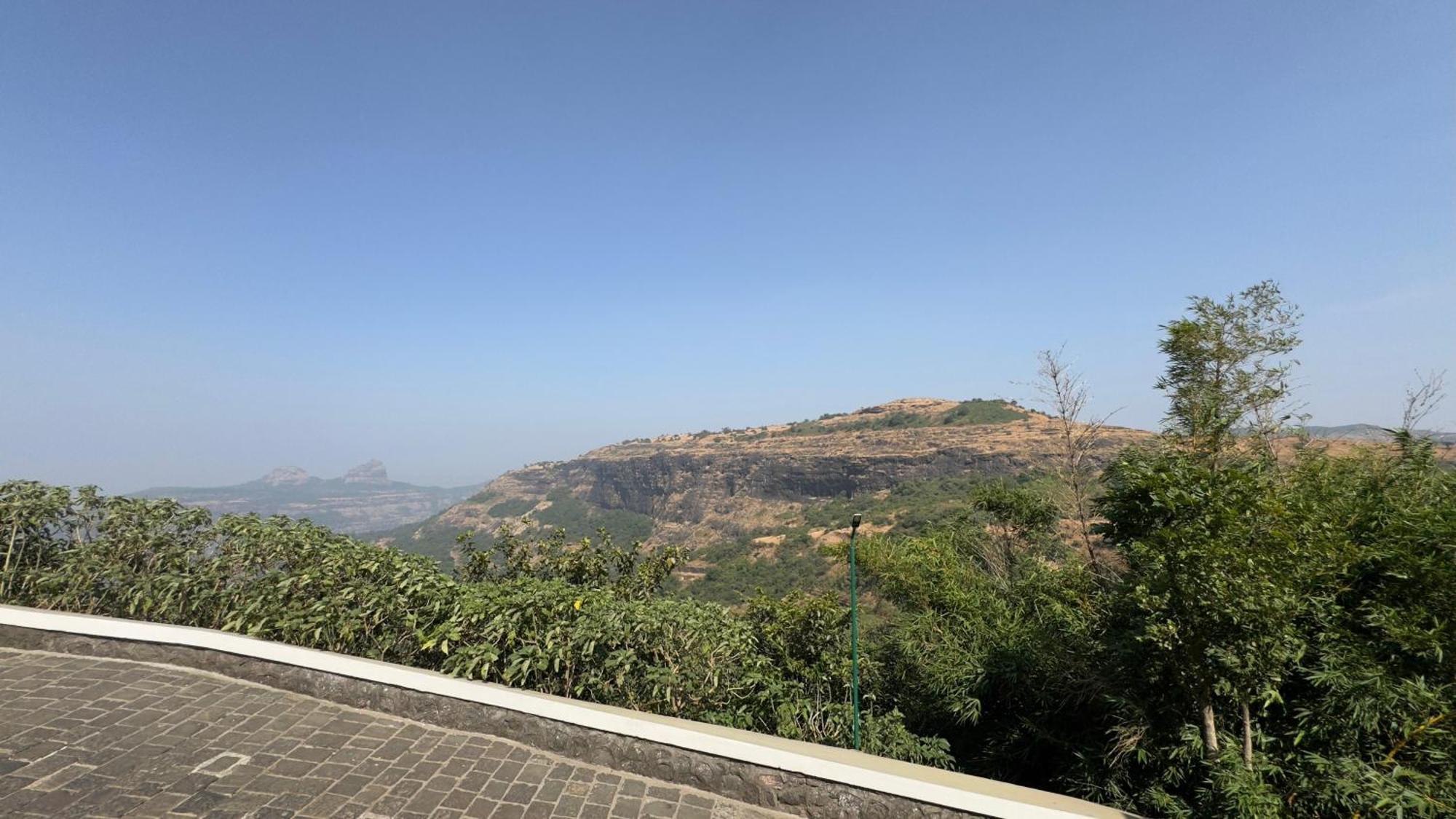 Upper Deck Resort - Stay And Relax At The Highest Peak Lonavala Dış mekan fotoğraf